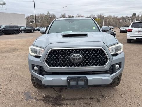 Used 2018 Toyota Tacoma TRD Sport w/ Technology Package image 9