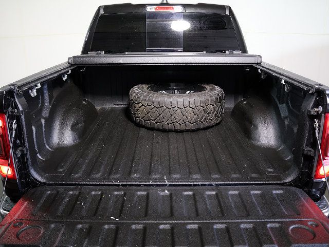 Used 2019 RAM 1500 Limited AWD/4WD image 10