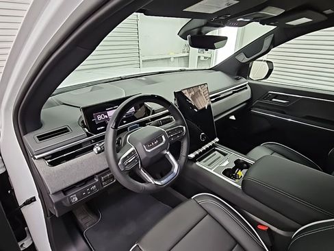 New 2026 GMC Sierra EV Elevation image 11