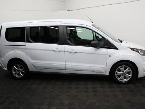 Used 2015 Ford Transit Connect XLT image 4