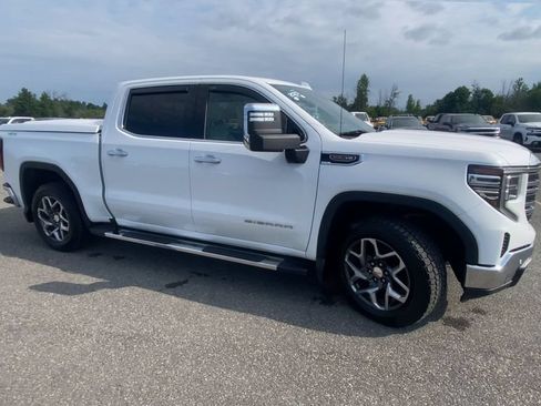 Used 2023 GMC Sierra 1500 SLT w/ SLT Premium Plus Package AWD/4WD image 2