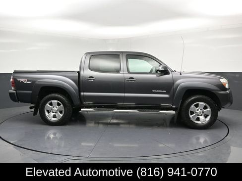 Used 2013 Toyota Tacoma PreRunner w/ TRD Sport Pkg RWD image 25