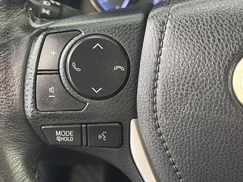 Used 2019 Toyota Corolla SE FWD image 17