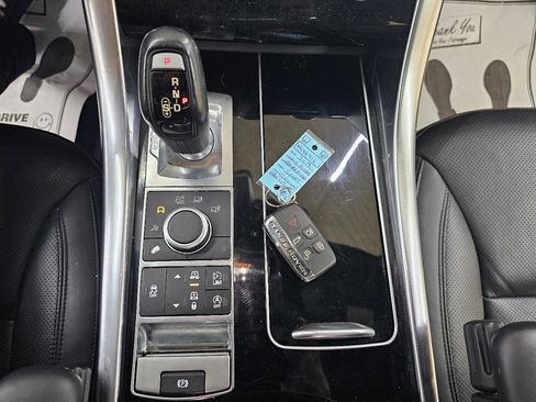 Used 2017 Land Rover Range Rover Sport HSE Dynamic image 36