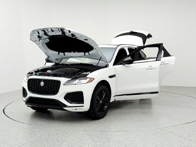 Certified 2026 Jaguar F-PACE R-Dynamic S AWD/4WD image 9