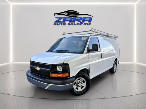 Used 2005 Chevrolet Express 1500 image 1