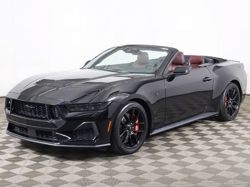 Used 2025 Ford Mustang GT Premium RWD image 10