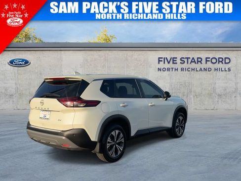 Used 2023 Nissan Rogue SV FWD image 9