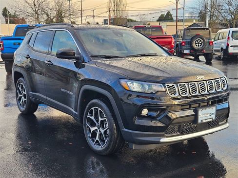 Certified 2026 Jeep Compass Limited image 8