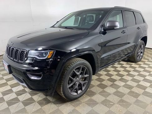 Used 2021 Jeep Grand Cherokee Limited AWD/4WD image 9
