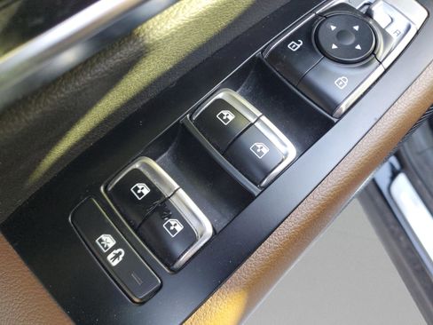 Certified 2022 Kia Telluride SX w/ SX Prestige Package image 15