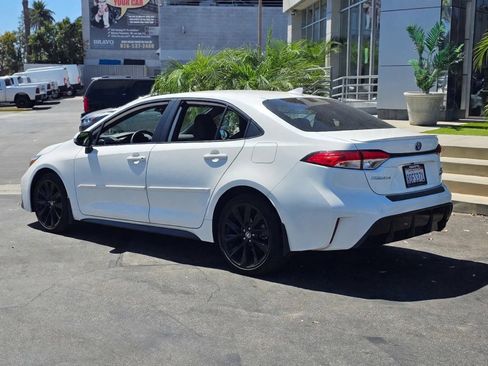 Used 2023 Toyota Corolla SE w/ SE Package FWD image 6
