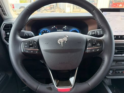 Used 2025 Ford Bronco Sport Outer Banks w/ Outer Banks Tech Package+ AWD/4WD image 17