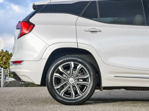 Used 2020 GMC Terrain Denali w/ Denali Premium Package image 10