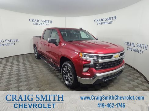 Used 2022 Chevrolet Silverado 1500 LT w/ Z71 Off-Road Package image 8