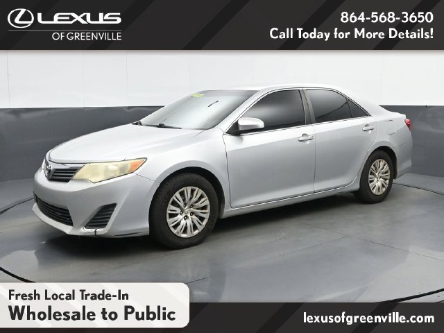 Used 2014 Toyota Camry FWD image 4