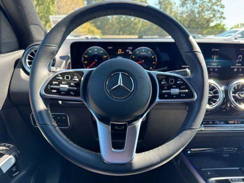 Certified 2023 Mercedes-Benz GLB 250 image 10