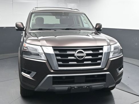 Used 2021 Nissan Armada SL w/ Captain's Chairs Package image 2