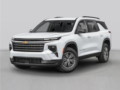 New 2026 Chevrolet Traverse LT w/ Driver Confidence Package AWD/4WD image 1