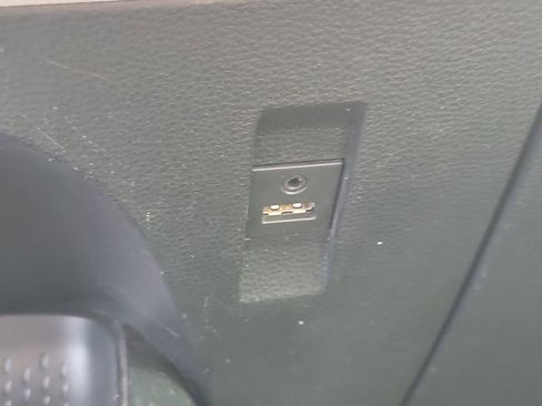 Used 2020 Toyota Corolla LE image 27