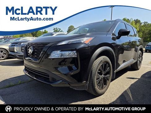 Used 2023 Nissan Rogue SV w/ SV Premium B Package FWD image 1