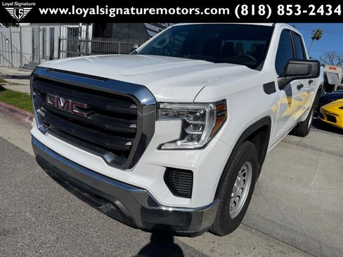 Used 2021 GMC Sierra 1500 w/ Sierra Value Package image 3