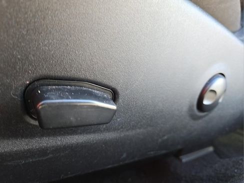 Used 2022 Dodge Challenger GT image 22