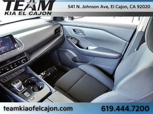 Used 2024 Nissan Rogue S FWD image 21