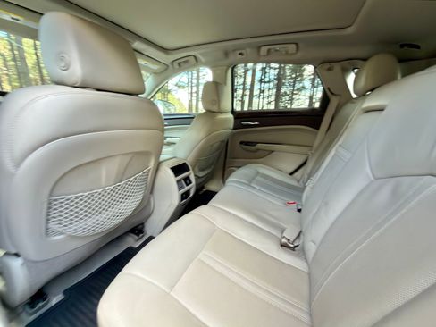 Used 2016 Cadillac SRX Luxury image 14