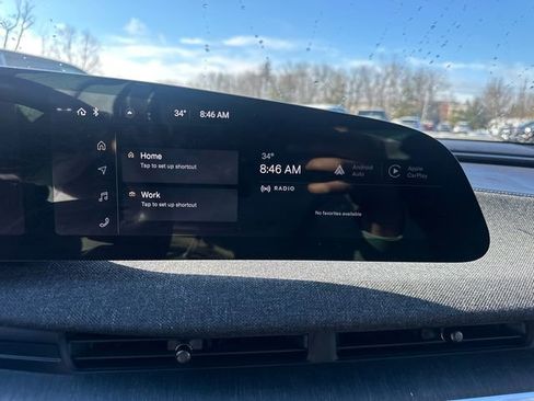 Used 2024 Lucid Air Pure RWD image 28