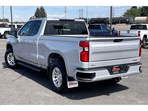 Used 2022 Chevrolet Silverado 1500 RST AWD/4WD image 13