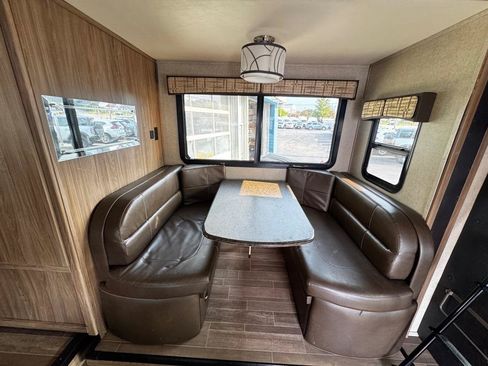 Used 2017 Ford E-450 and Econoline 450 Super Duty w/ Motorhome Prep Package RWD image 27