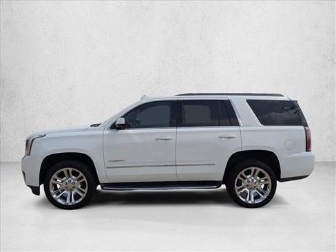 Used 2017 GMC Yukon SLT w/ Premium Edition image 9