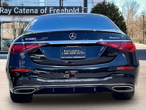 Used 2023 Mercedes-Benz S 580 4MATIC Sedan image 4