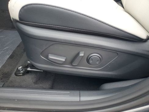 New 2026 Kia Sportage EX image 16