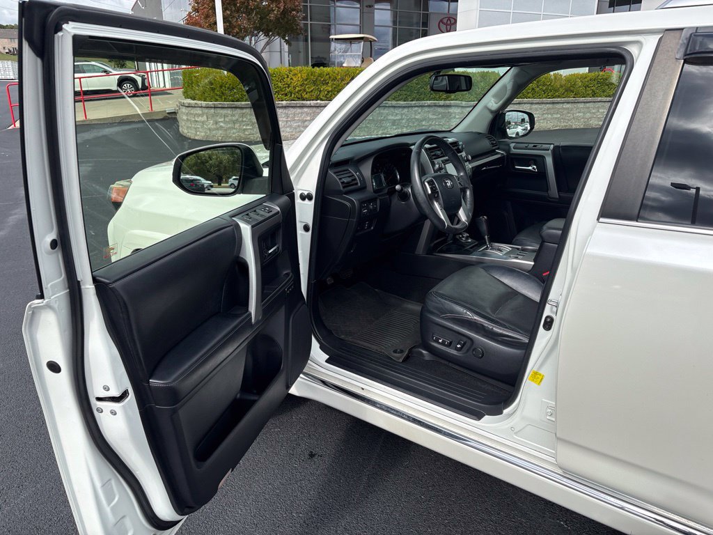Used 2014 Toyota 4Runner Limited AWD/4WD image 12