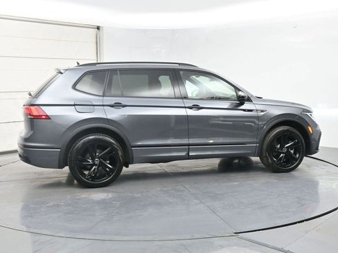 Used 2024 Volkswagen Tiguan SE R-Line AWD/4WD image 24