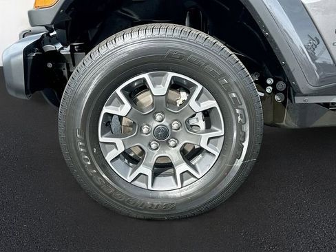 New 2026 Jeep Gladiator Sport image 19