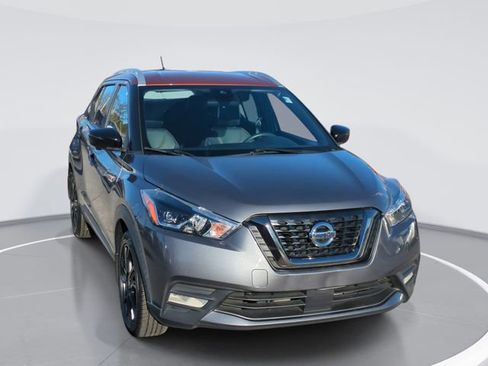 Used 2020 Nissan Kicks SR w/ SR Premium Package image 1