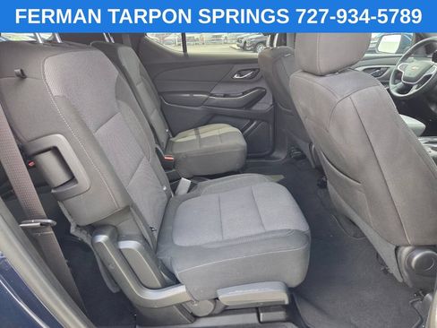 Used 2023 Chevrolet Traverse LT FWD image 19