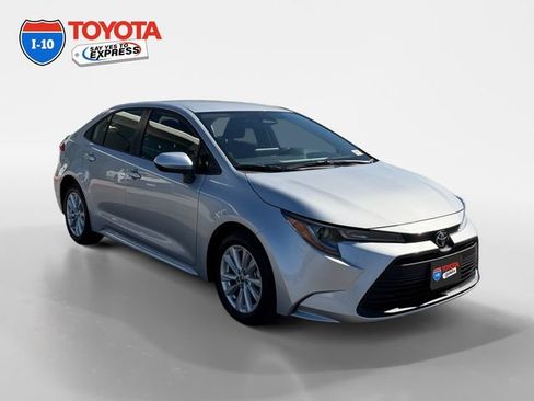 Certified 2026 Toyota Corolla LE w/ LE Premium Package FWD image 7