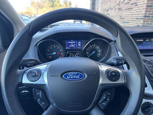 Used 2012 Ford Focus SE image 18