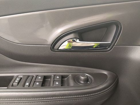 Used 2019 Buick Encore Preferred FWD image 27