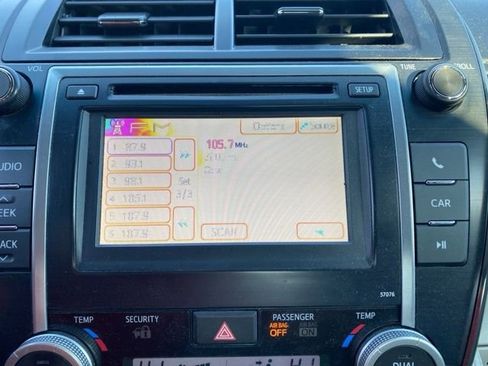 Used 2013 Toyota Camry XLE image 21