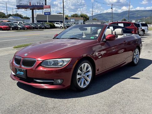 Used 2012 BMW 328i Convertible image 2