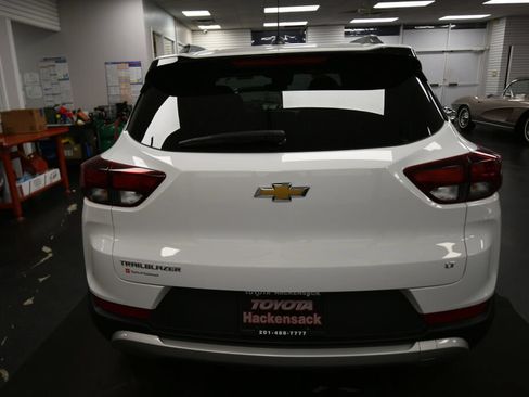 Used 2024 Chevrolet TrailBlazer LT FWD image 7