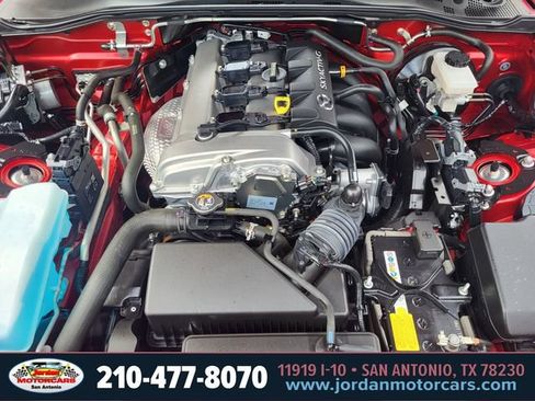 Used 2025 MAZDA MX-5 Miata RF Grand Touring image 28