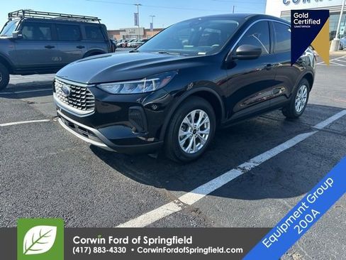 Used 2024 Ford Escape Active w/ Cold Weather Package image 2