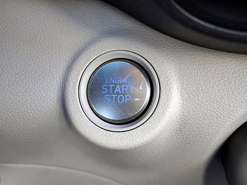 New 2026 Hyundai Venue SEL image 33