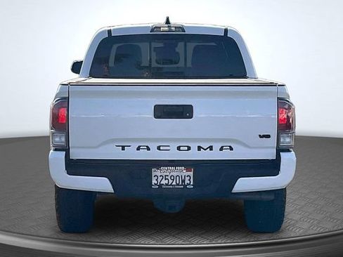 Used 2023 Toyota Tacoma TRD Sport AWD/4WD image 4